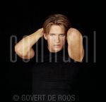 21-09-2000 Ferri Symogyi at studio Amsterdam

[keywords]Posed, Actor, Eyecontact, Half Length[/keywords]